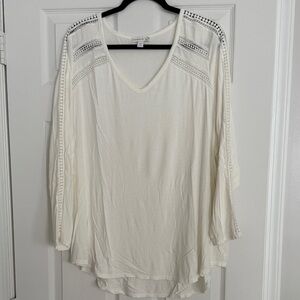 Westport Cream V-Neck Blouse with Lace Detail